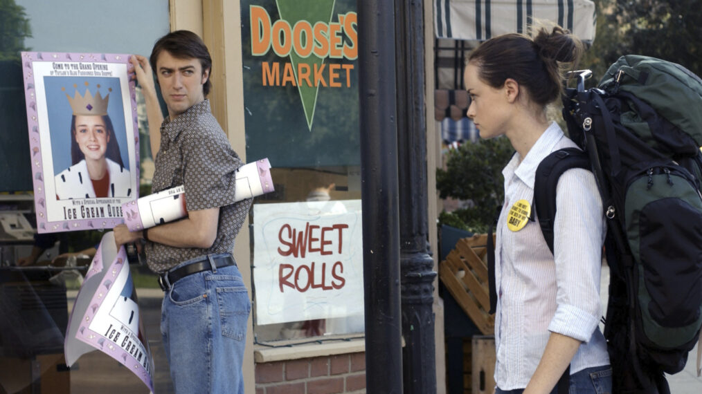Sean Gunn als Kirk Gleason und Alexis Bledel als Rory Gilmore in „Gilmore Girls“