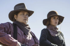 Merritt Wever and Michelle Dockery in 'Godless'