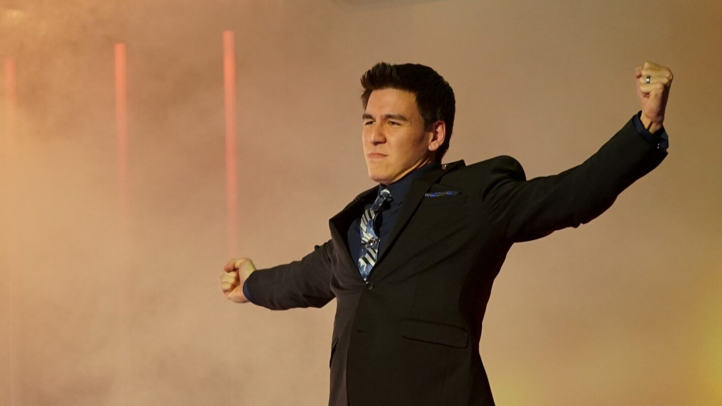 'Jeopardy!' Star James Holzhauer Mocks ABC for Embarrassing 'The Chase