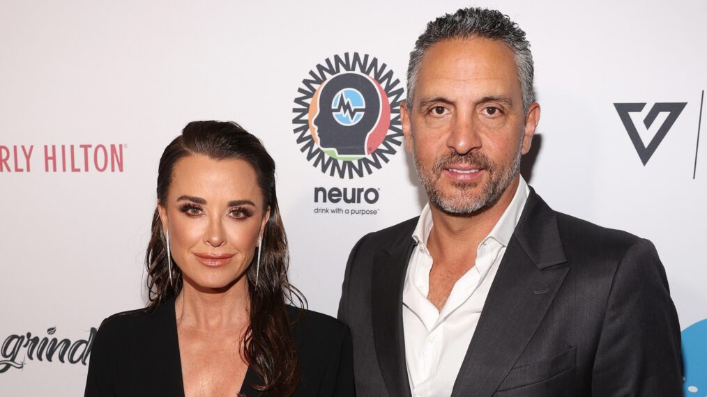 : Kyle Richards and Mauricio Umansky attend the Homeless Not Toothless Hollywood Gala