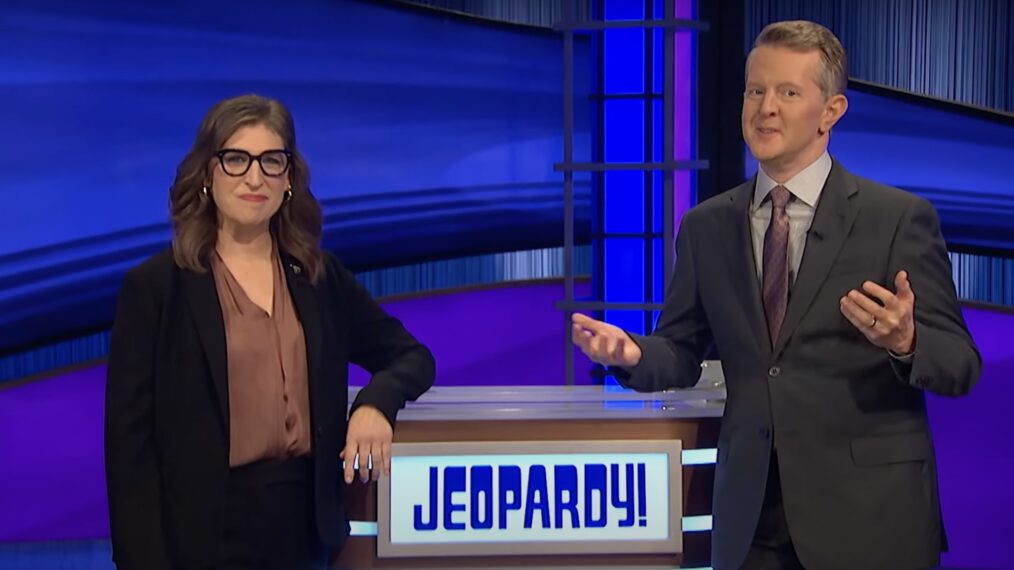 Mayim Bialik and Ken Jennings on Jeopardy!