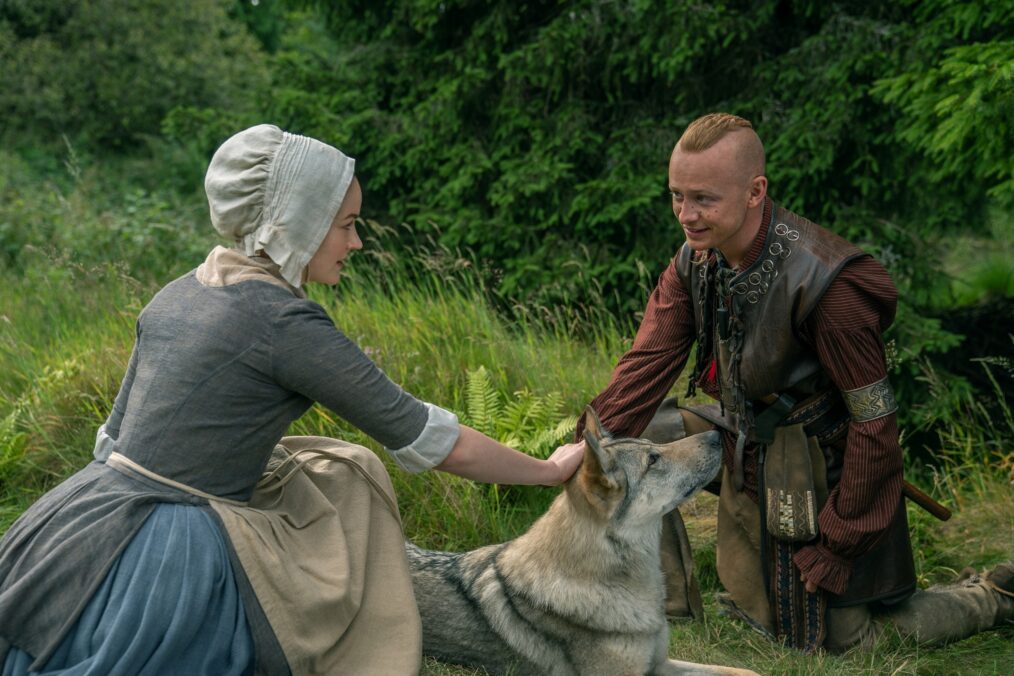 Izzy Meikle-Small and John Bell in 'Outlander' Season 7