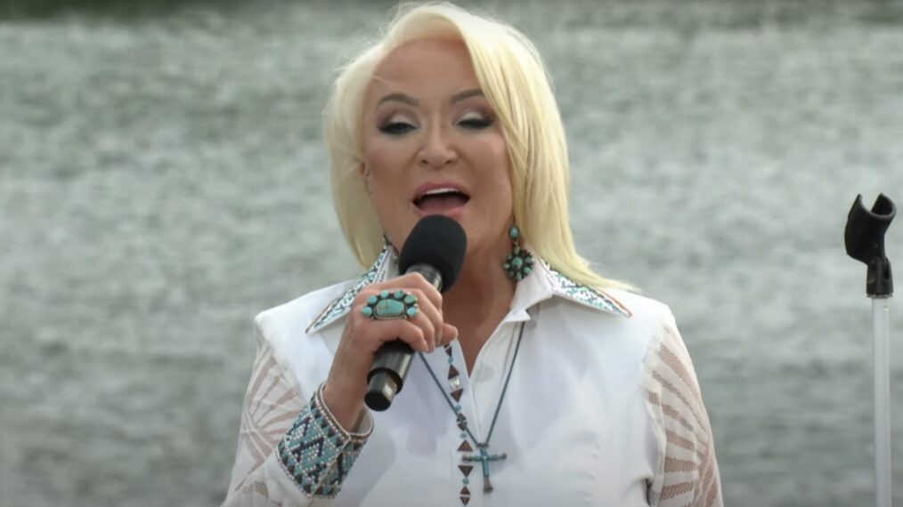 Tanya Tucker actúa durante 'CMT Summer Sessions'