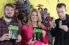 Lisa Whelchel with Bobbles collectors on Collector's Call - Season 4