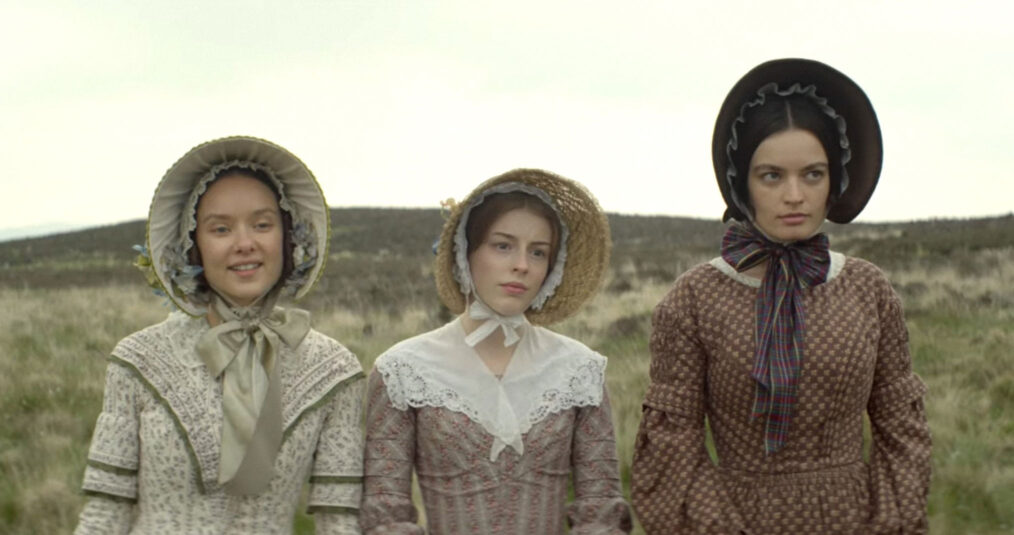 Alexandra Dowling, Amelia Gething, Emma Mackey in 'Emily'