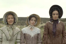 Alexandra Dowling, Amelia Gething, Emma Mackey in 'Emily'