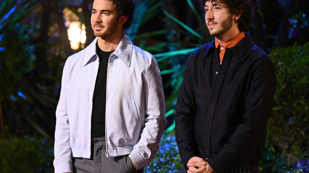 Kevin Jonas and Franklin Jonas in 'Claim to Fame' Season 2 Episode 7