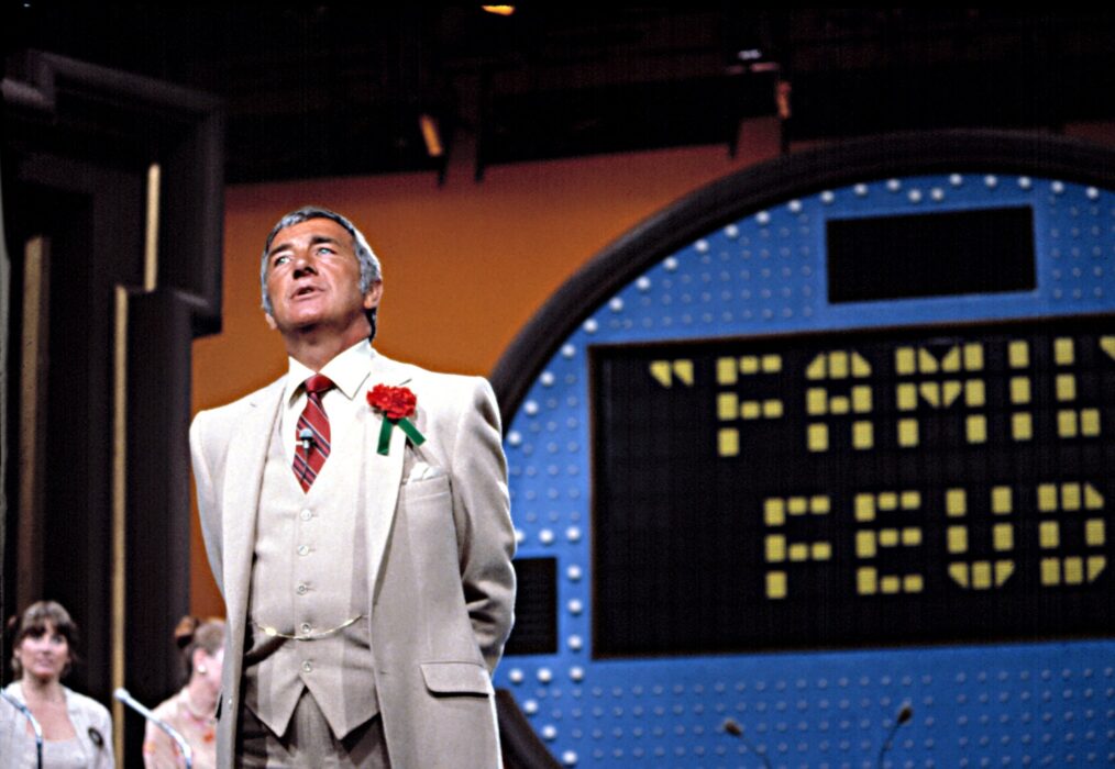 Richard Dawson hosts 'Family Feud'