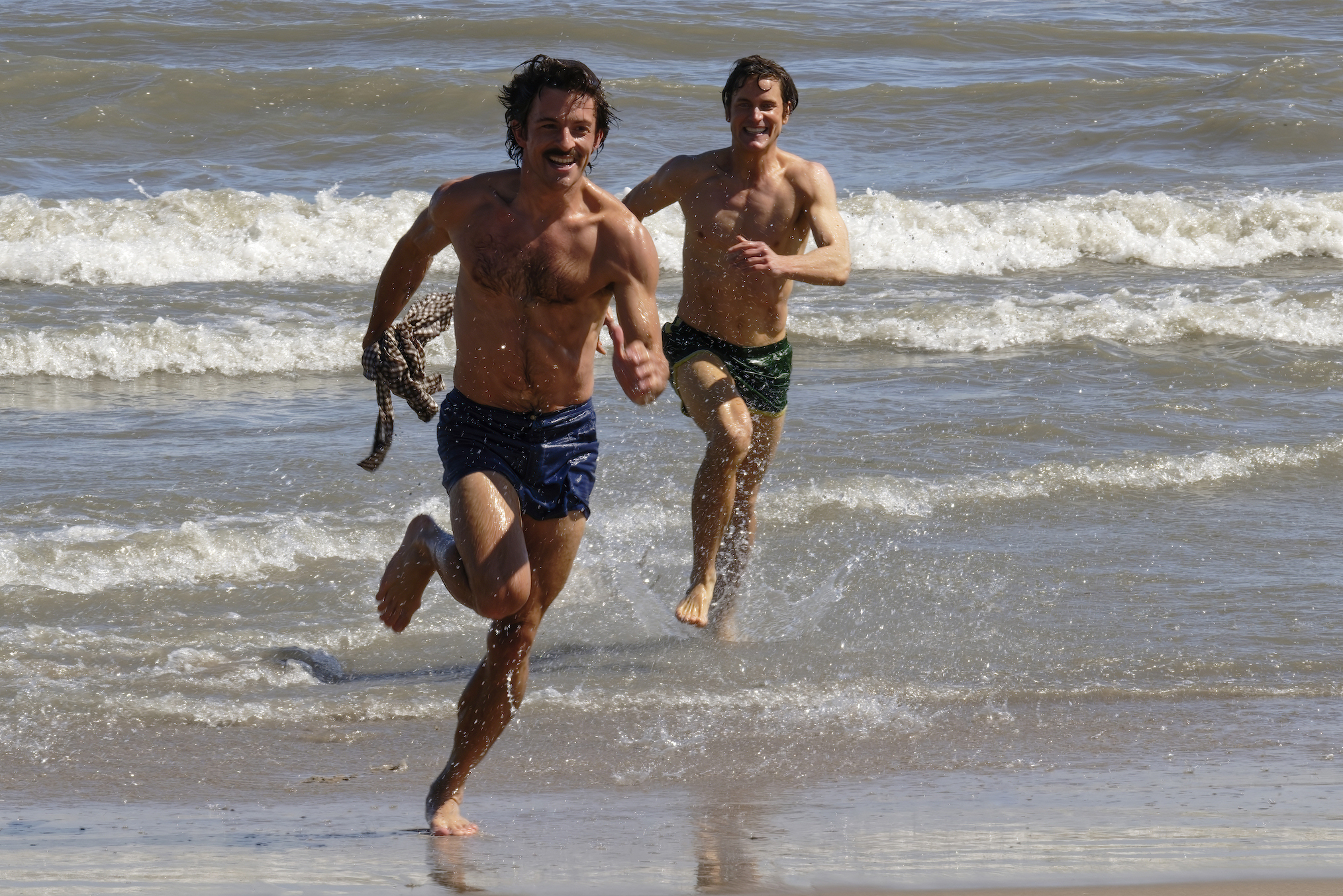 Showtime Sets Premiere Date for Matt Bomer & Jonathan Bailey’s Epic Love Story (VIDEO) Showtime Sets Premiere Date for Matt Bomer & Jonathan Bailey’s Epic Love Story (VIDEO)