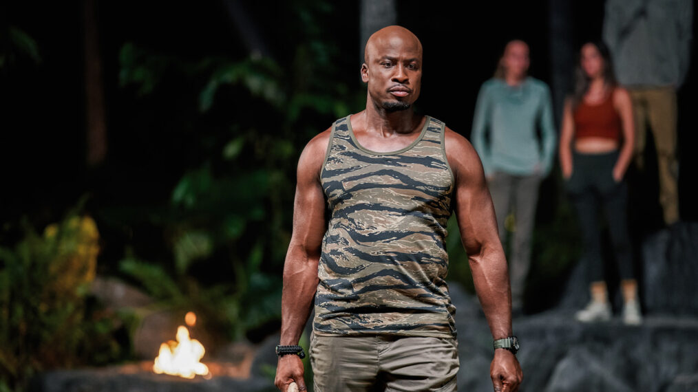 Akbar Gbajabiamila en el estreno de la serie 'Fight to Survive' en The CW