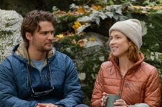 Luke Grimes and Ellie Kemper in 'Happiness for Beginners'