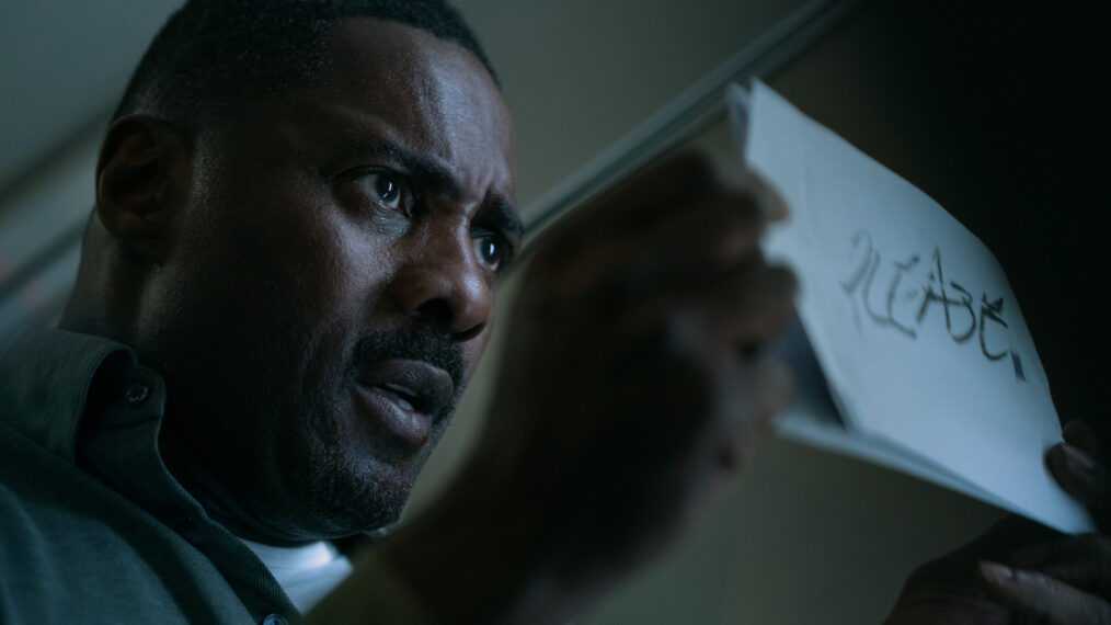 Idris Elba in the 'Hijack' finale on Apple TV+