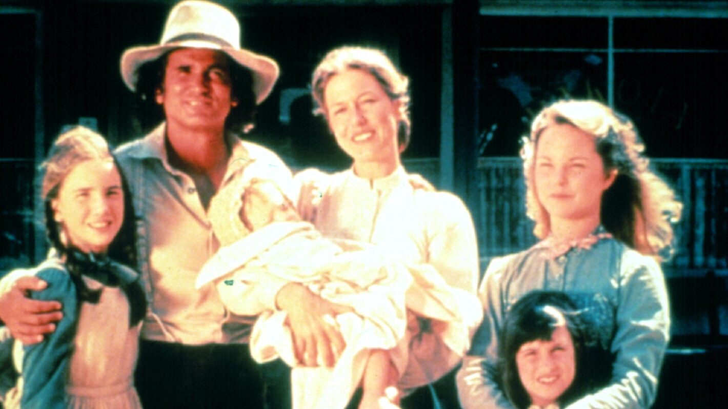 Melissa Gilbert, Michael Landon, Karen Grassle, Lindsay Greenbush, and Melissa Sue Anderson in 'Little House on the Prairie'