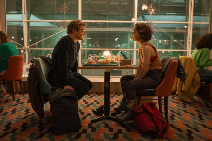 Haley Lu Richardson and Ben Hardy in 'Love at First Sight'