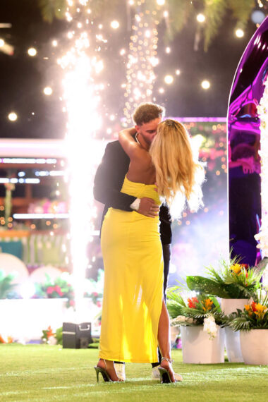 Hannah Wright, Marco Donatelli, winners of 'Love Island USA' Season 5