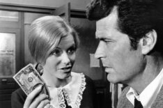 Sharon Farrell and James Garner in 'Marlowe' (1969)