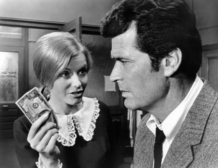 Sharon Farrell and James Garner in 'Marlowe' (1969)