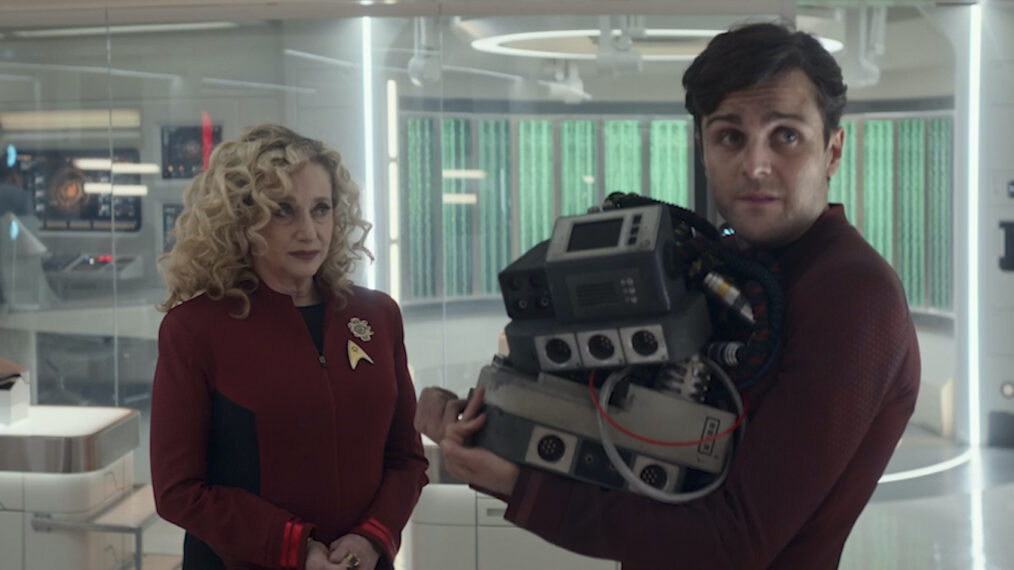 Carol Kane and Martin Quinn in 'Star Trek: Strange New Worlds'