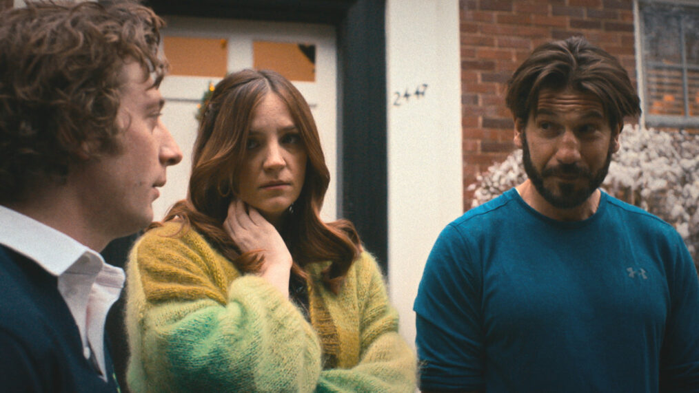 Jeremy Allen White, Abby Elliott, and Jon Berthal in 'The Bear'