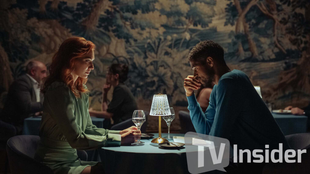 Eleanor Tomlinson und Alfred Enoch in „Das Paar von nebenan“