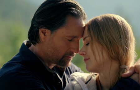 Martin Henderson and Alexandra Breckenridge in 'Virgin River'