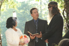 Duck Dynasty - Miss. Kay Robertson and Phil Robertson - 'Aloha, Robertsons!' - Season 3, Episode 13