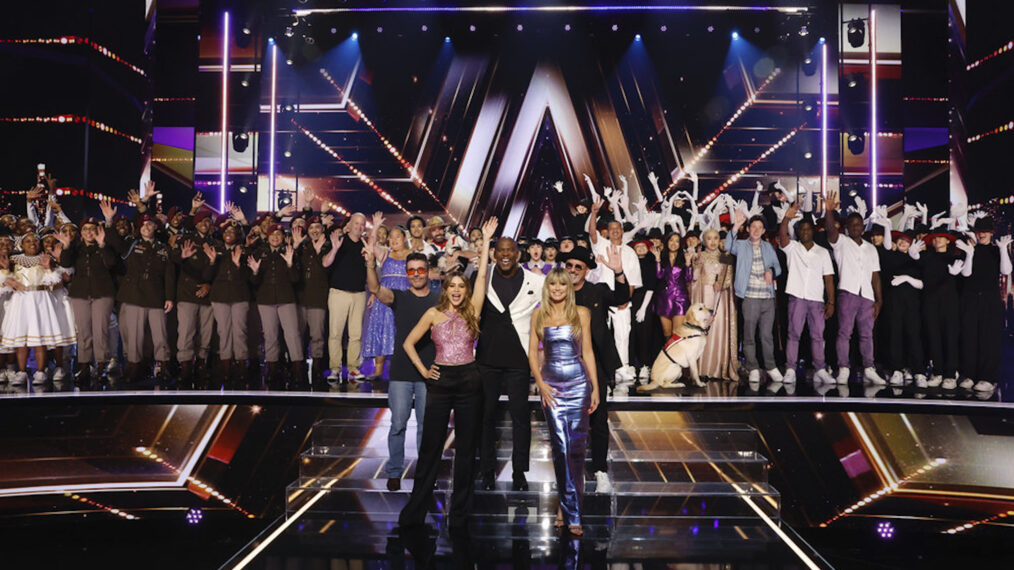 Simon Cowell, Sofia Vergara, Terry Crews, Heidi Klum, Howie Mandel with AGT Season 18 Finalists