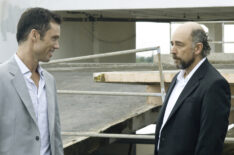 Jeffrey Donovan as Michael Westen and Richard Schiff as Phillip Cowan in 'Burn Notice'