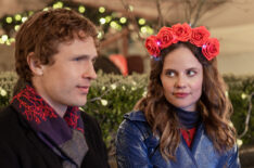 Sarah Ramos and William Moseley in 'Christmas in Notting Hill'