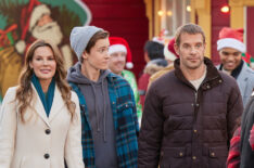 Chelsea Hobbs, Everett Andres, and Stephen Huszar in 'Navigating Christmas'