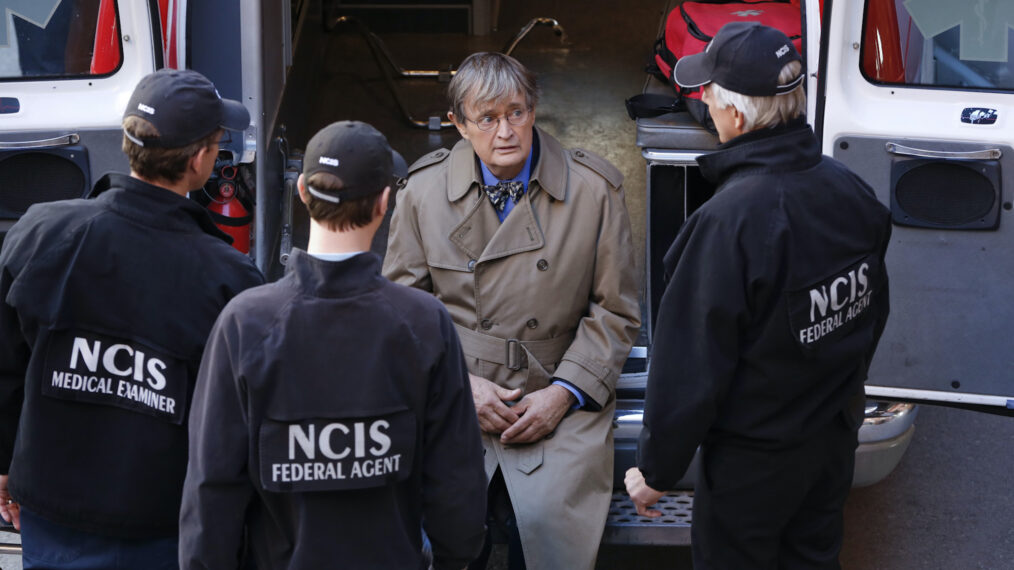 Brian Dietzen, Sean Murray, David McCallum and Mark Harmon in 'NCIS'