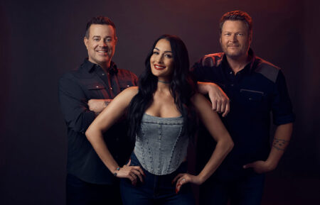 Carson Daly, Nikki Bella, and Blake Shelton in 'Barmageddon'