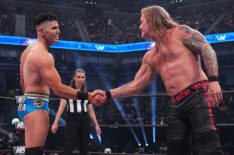 Sammy Guevara and Chris Jericho shaking hands