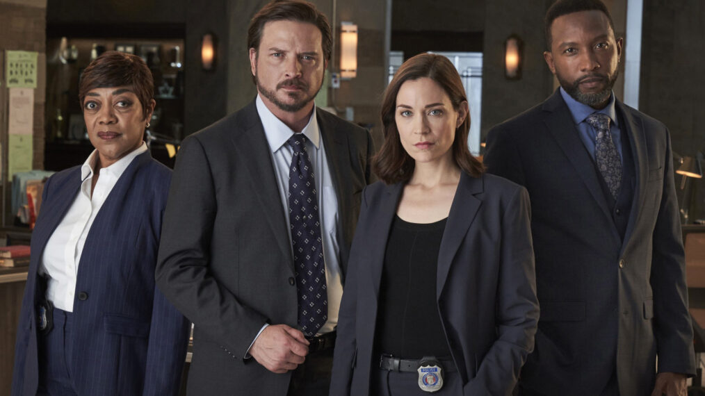 Det Sgt. Henry Graff (Aden Young) Det Sgt. Frankie Bateman (Kathleen Munroe) Insp. Vivienne Holness Dep Crown Attorney Theo Forrester