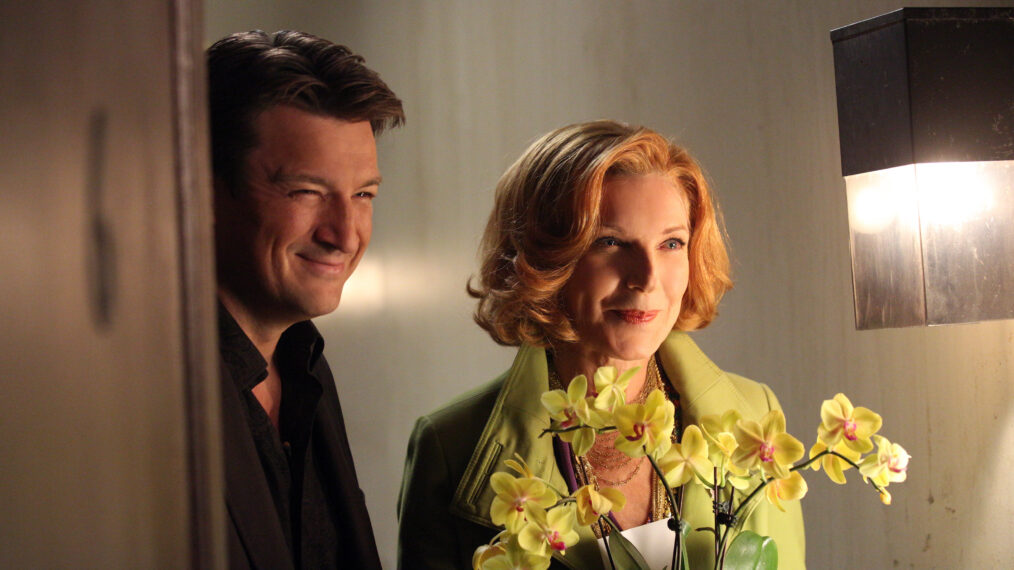 Susan Sullivan and Nathan Fillion in 'Get A Clue' - Season 6, Episode 6