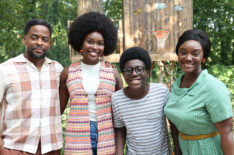 Dulé Hill, Laura Kariuki, Elisha Williams, Saycon Sengbloh in ‘The Wonder Years’