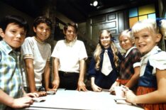 Mike Lookinland, Christopher Knight, Barry Williams, Maureen McCormick, Eve Plumb, and Susan Olsen for 'The Brady Bunch'