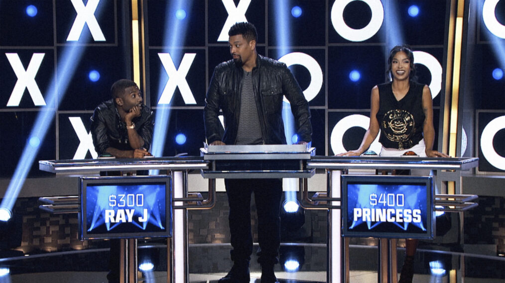 DeRay Davis hosting 'Hip Hop Squares' with DeRay Davis and