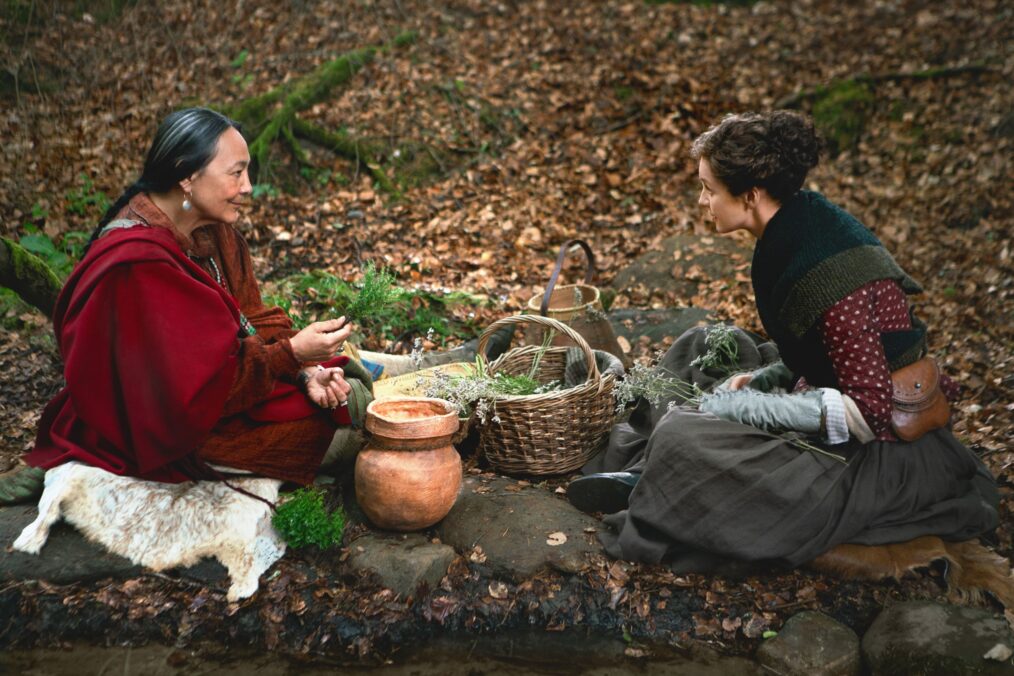 Tantoo Cardinal and Caitriona Balfe in 'Outlander' Season 4