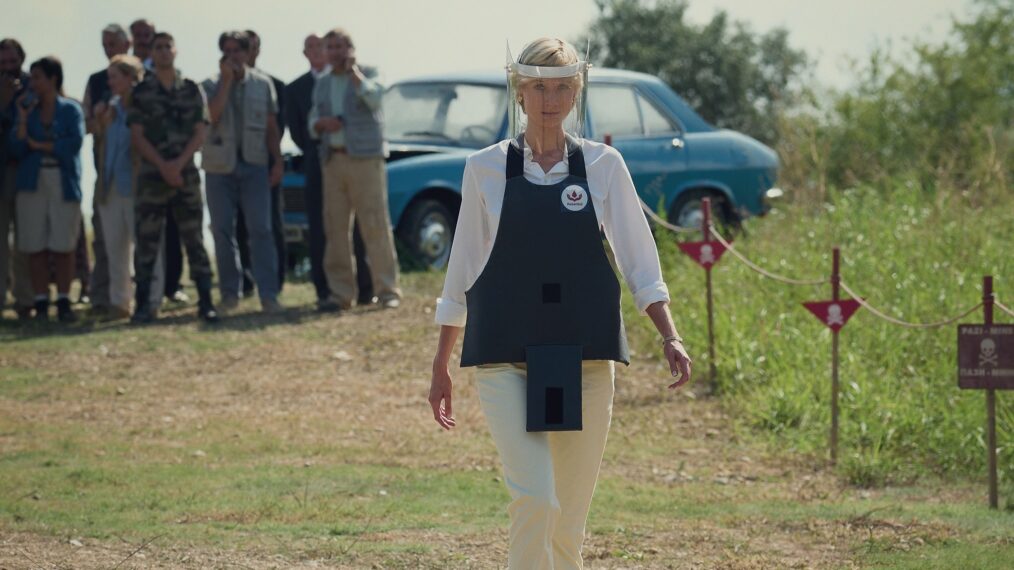 Elizabeth Debicki in 'The Crown' Season 6