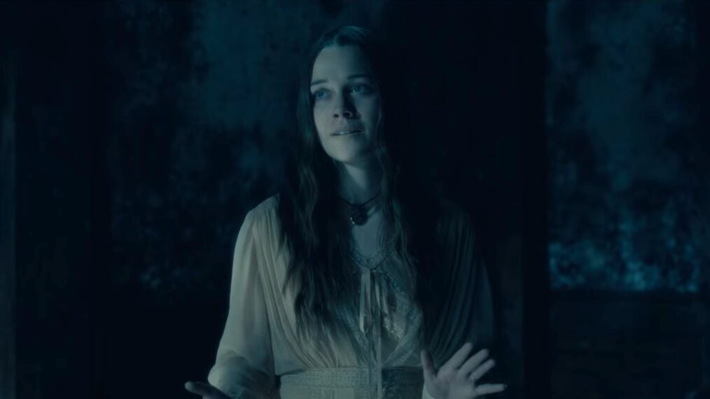 Victoria Pedretti as Nell Crain in 'The Haunting of Hill House'