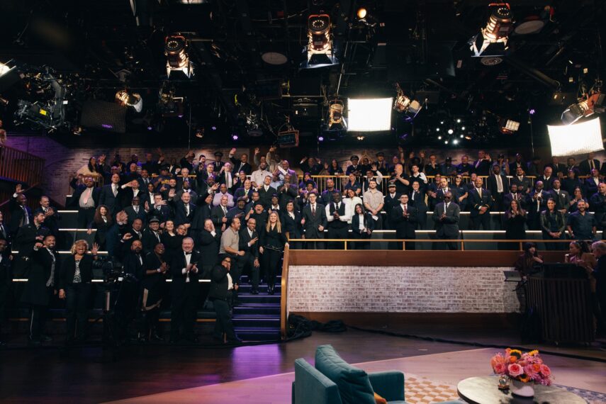 Kelly Clarkson with the audience of 'The Kelly Clarkson Show' 