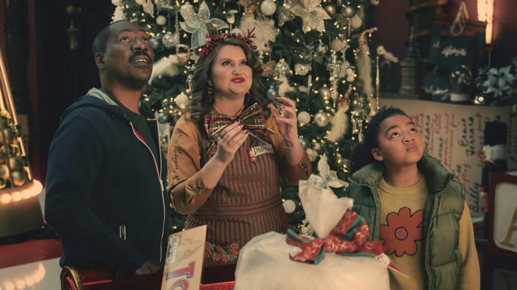 Eddie Murphy as Chris Carver, Jillian Bell as Pepper. and Madison Thomas as Holly Carver in 'Candy Cane Lane'