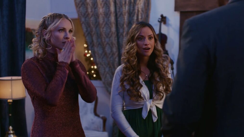 Katerina Maria and Lanie McAuley in 'Country Hearts Christmas'