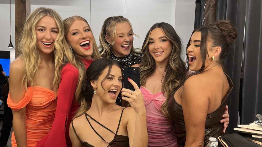 Chloe Lukasiak, Paige Hyland, Brooke Hyland, JoJo Siwa, Kendall Vertes, and Kalani Hilliker — 'Dance Moms'