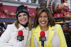 Savannah Guthrie and Hoda Kotb host the 2022 Macy's Thanksgiving Day Parade