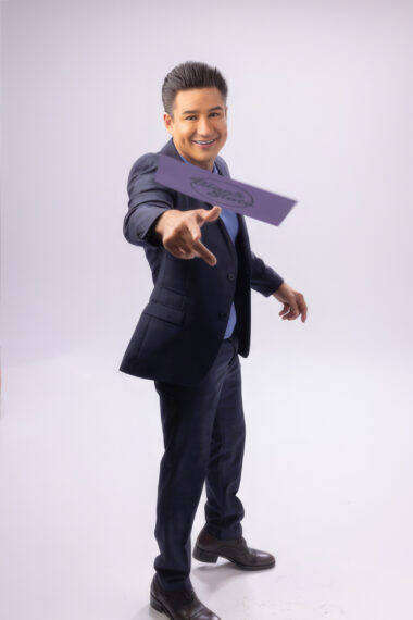 Mario Lopez hosting Blank Slate on Game Show Network