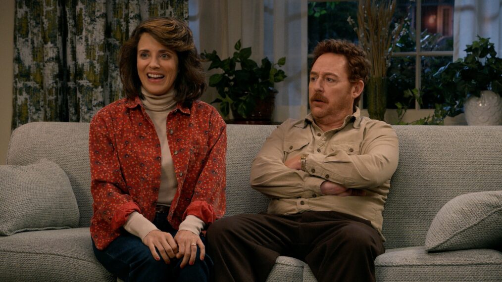 Alanna Ubach as Susan and Scott Grimes as Matty in 'Ted' - Season 1, 'Desperately Seeking Susan'