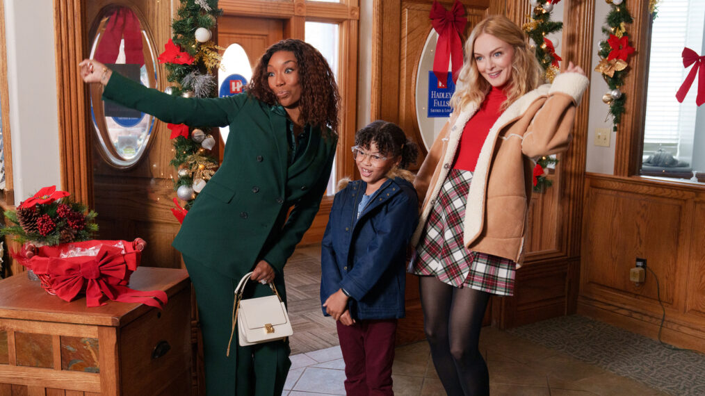 Brandy Norwood and Heather Graham in 'Best. Christmas. Ever!'