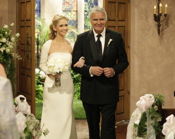 Ashley Jones y John McCook - 'Los atrevidos y los hermosos'